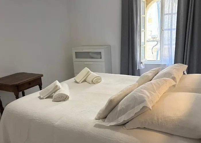 Cosy Loft In Emilion Lägenhet Saint-Émilion